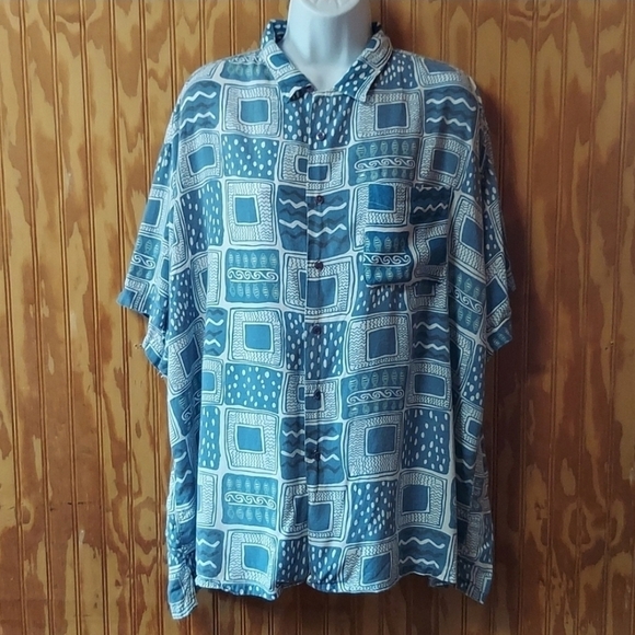 Weekends Only Hawaiian button down - Picture 2 of 4